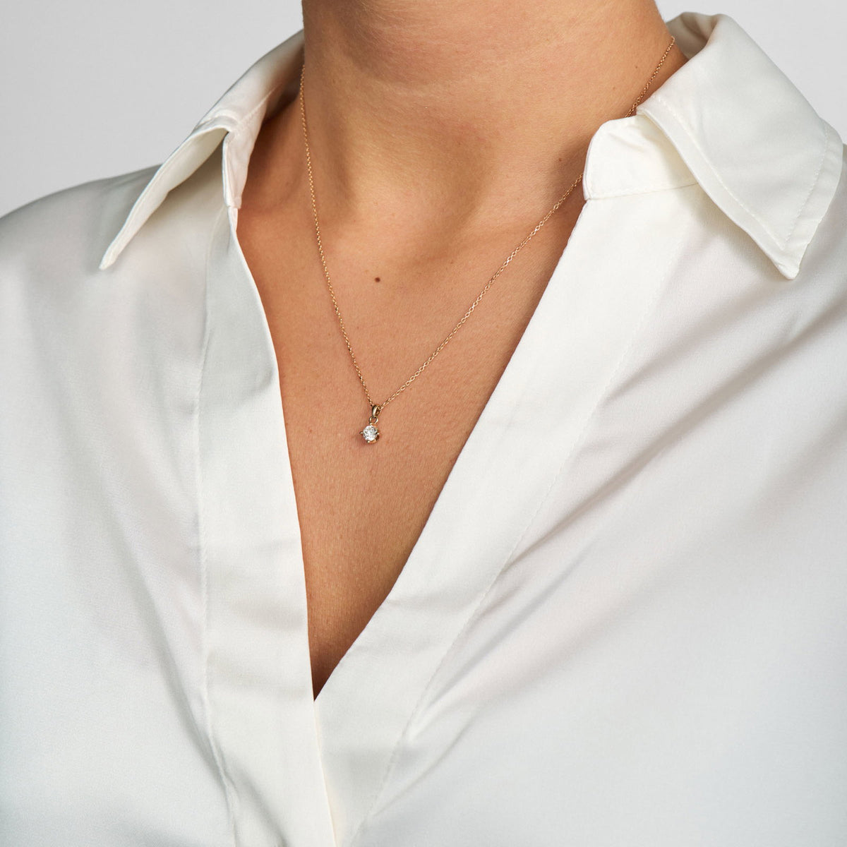 Mads Z vedhæng "Crown" med 0,34ct. brillant W.SI