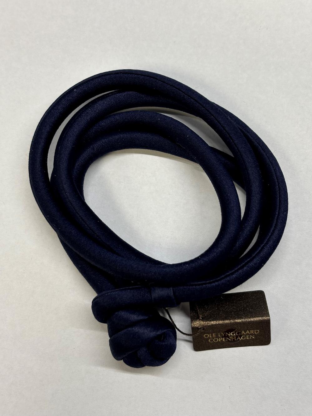 Outlet Ole Lynggaard Design silke armbånd marine blå