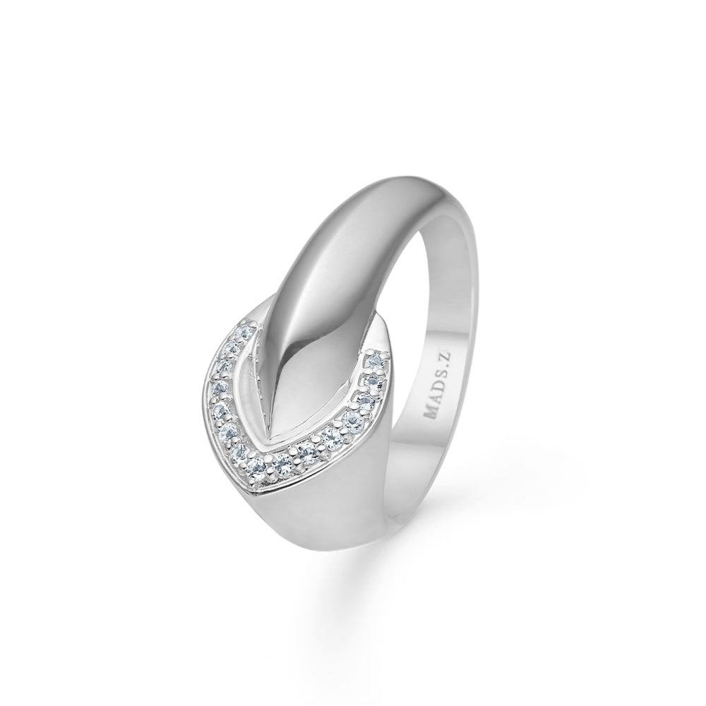 Mads Z "Scarlett" ring