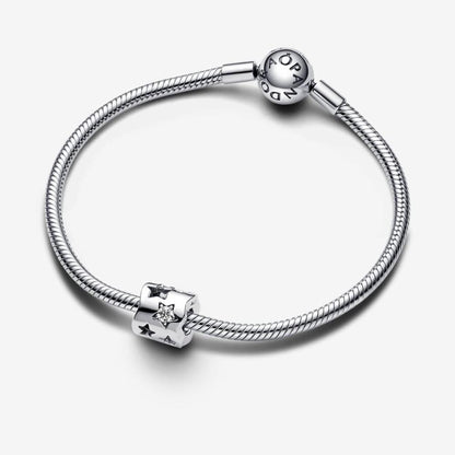 Pandora Sølv cut-out star charm