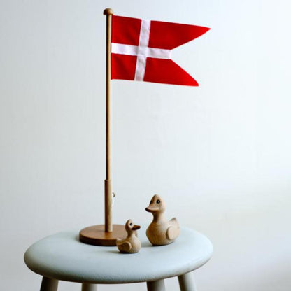 Træfigur And med ælling