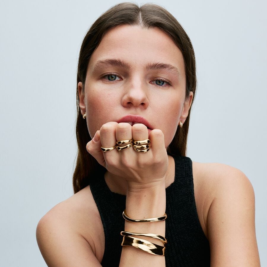 Pandora Organisk formet åben armring