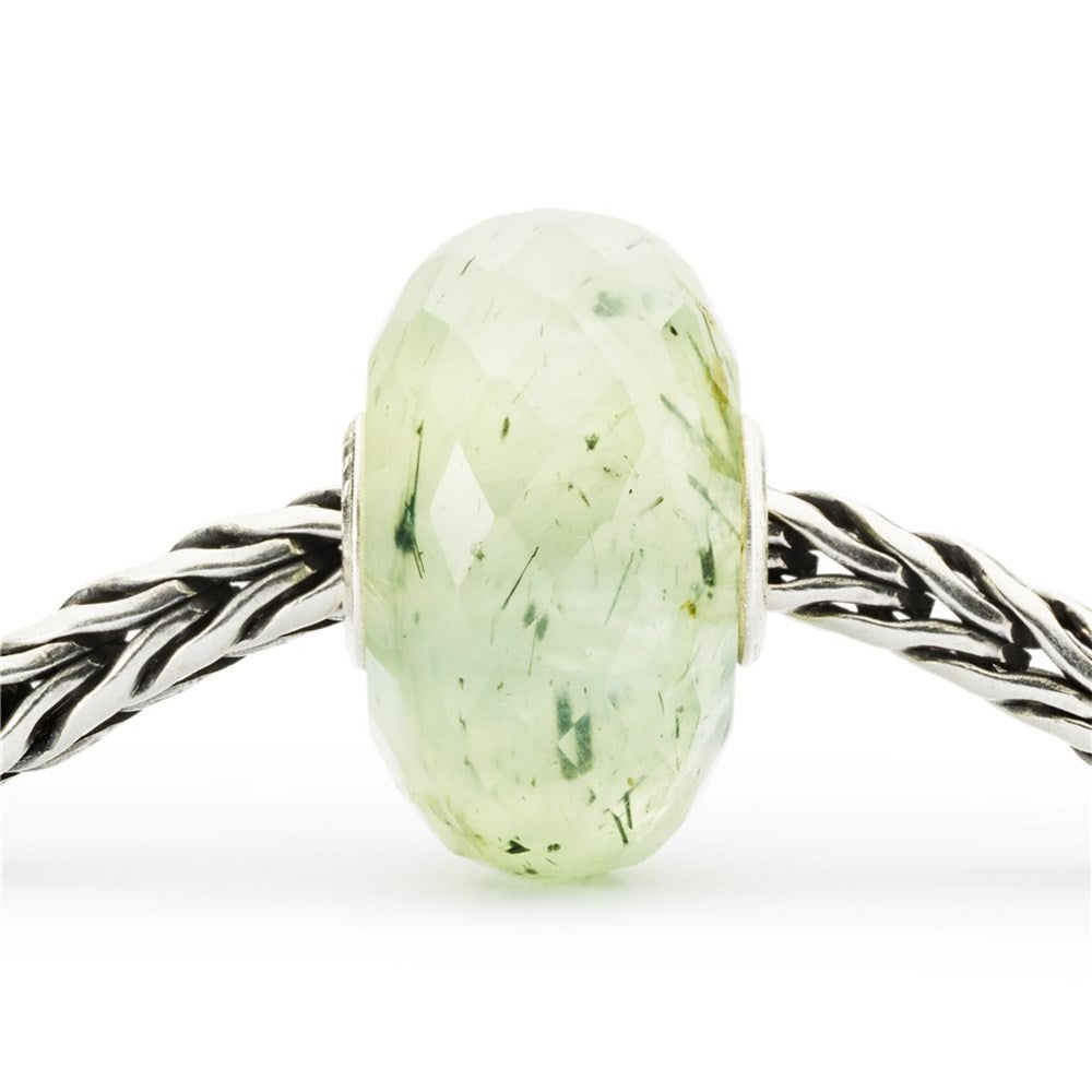 Trollbeads Prehnite with Toumalinated Quartz Bead